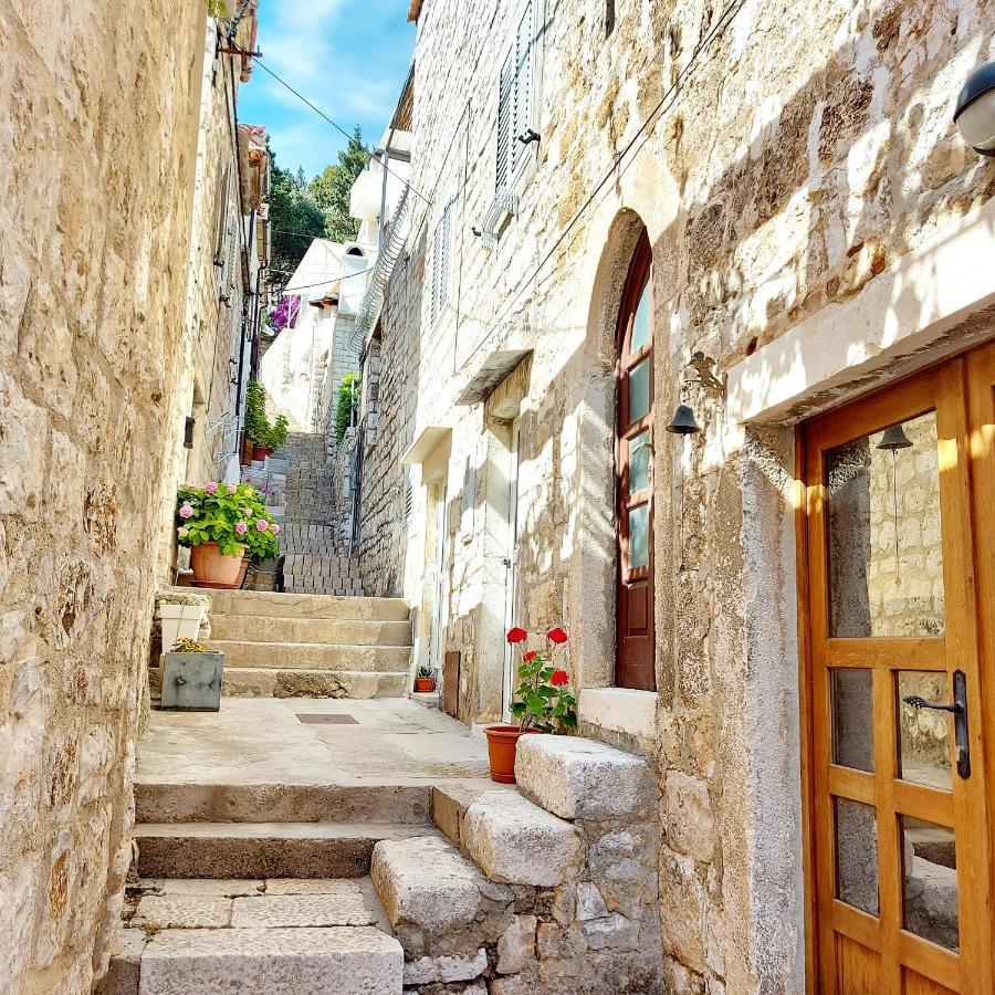 Apartments Nona 1 Đảo Hvar Ngoại thất bức ảnh