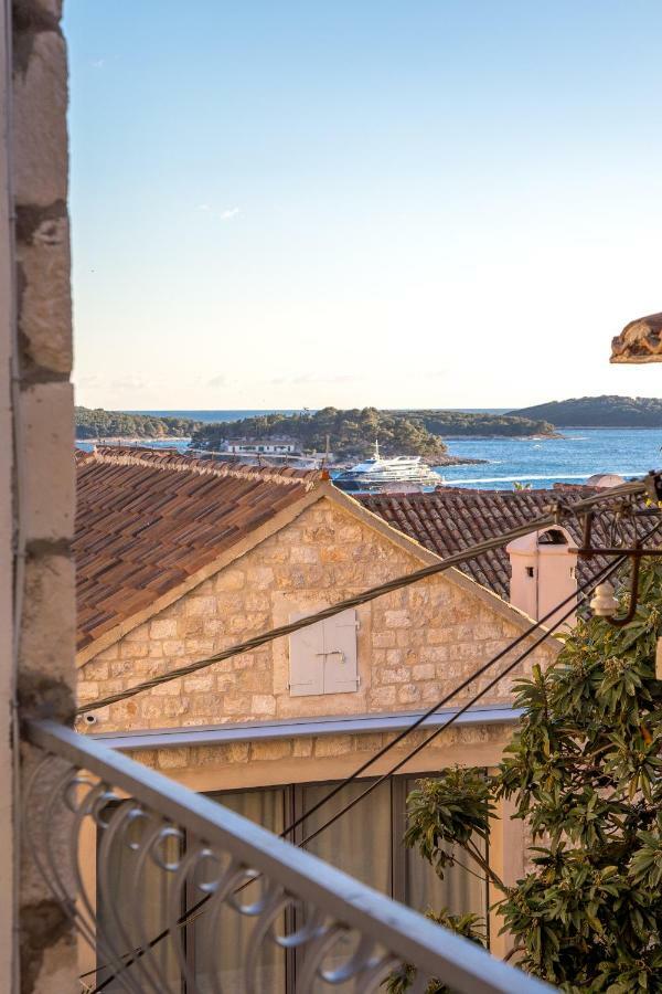 Apartments Nona 1 Đảo Hvar Ngoại thất bức ảnh
